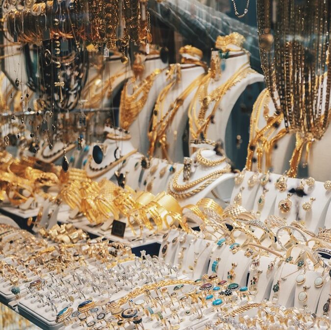 gold and silver pendant necklace lot